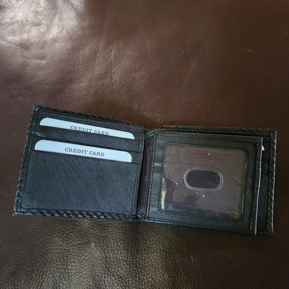 Wallet - Picture 2 of 3